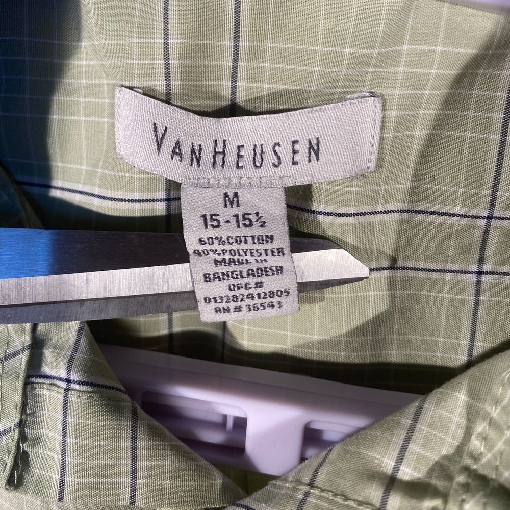 Vanheusen Womens Green Plaid Classic Look Button Up Pocket Shirt Size M 15-15.5 - Picture 2 of 6